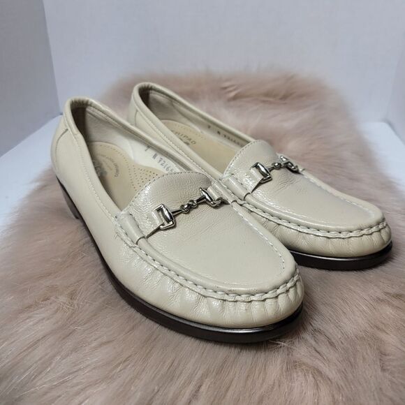 SAS Metro Beige Bone Patent Leather Horse-Bit Loafers Size 7 - Picture 1 of 10